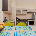 Platan Apartman *
