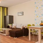 Platan Apartman *