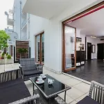 Platan Apartman *