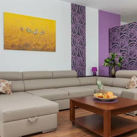 Platan Apartment