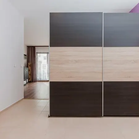 Apartment Platan