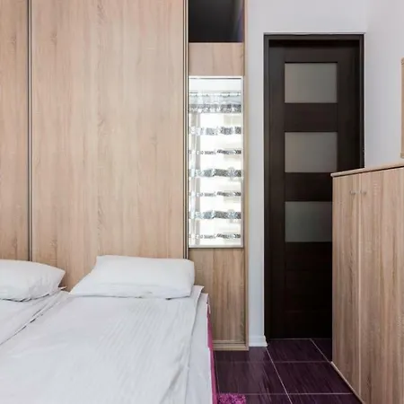Apartment Platan