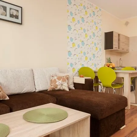 Apartment Platan